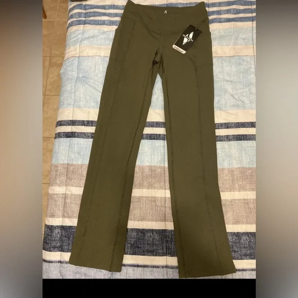 Skechers, Pants & Jumpsuits, Womens Skechers Go Walk Pant With Go Flex  Technology Color Green Size S